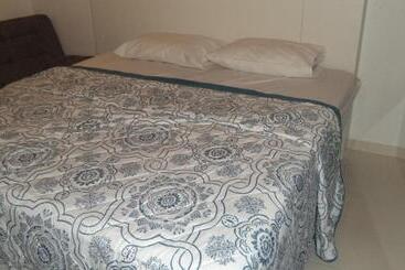 Aparthotel Laguna Beach Flat