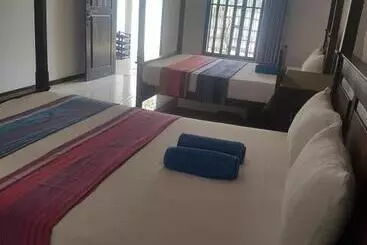 Bed and Breakfast Sea Port Hiriketiya