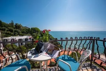 Grand Hotel Le Rocce