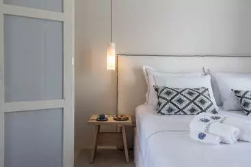 Hotelli Sifnos House   Rooms & Spa