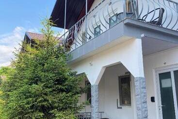 펜션 Vile Mamaia Nord