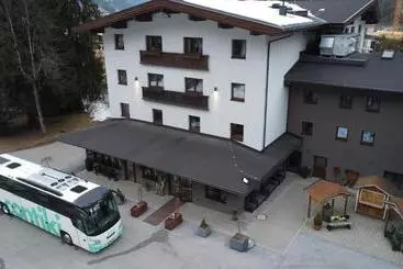 Hotelli Contiki Haus Schöneck