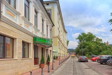 هتل Tsarevets Design And Spa