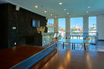 מלון דירות Park Life Guadalajara