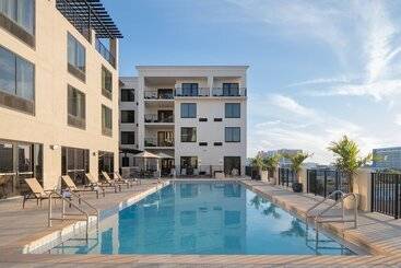 فندق Courtyard By Marriott Clearwater Beach