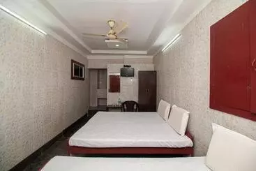 Hotel Lawrence Lodge