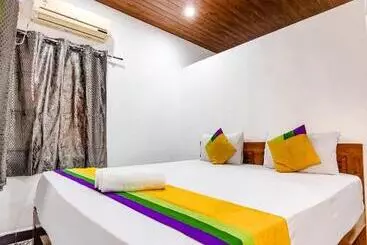 Hotel Oakwood Baga