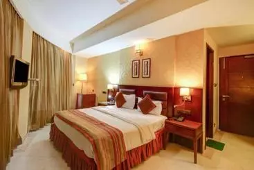 Fabhotel Sun Regency