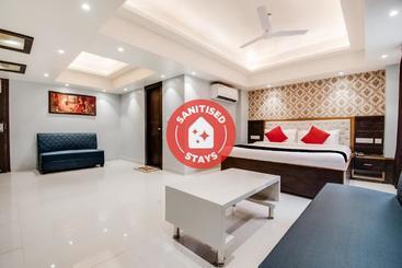 Hotel Fab Svr And Banquet