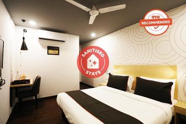 Hotel Collection O 76056 Slf Mall Sector30