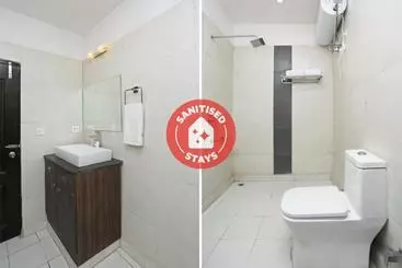 Otel Oyo 29173 The Grand, Jammu