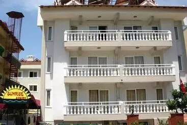 Huoneisto Apts. Sunrise