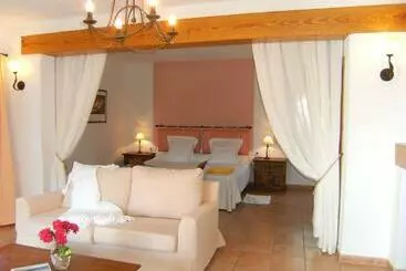 Hotel Rural Can Maries