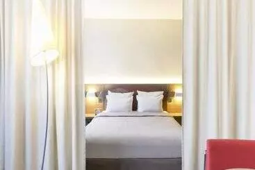 Novotel Suites Geneve Aeroport