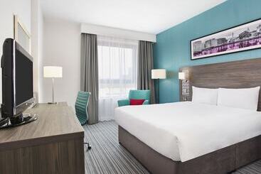 Отель Leonardo Nottingham