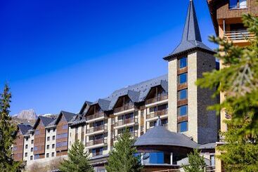 בית מלון כפרי Snö Aragon Hills