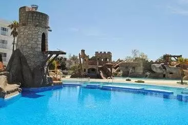 Апартаменты Pirates Village