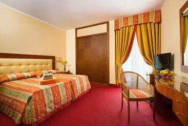 Отель Metropole