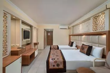 Oz Hotels Incekum Beach