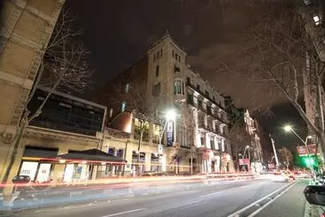 Отель Petit Palace Museum