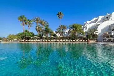 Regency Country Club, Apartments Suites