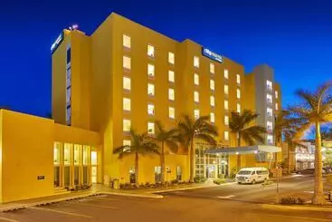 Hotel City Express By Marriott Tampico