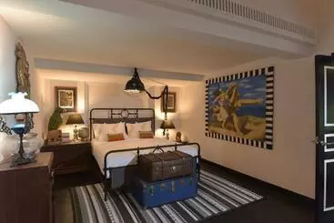 בית מלון כפרי Shinta Mani Shack