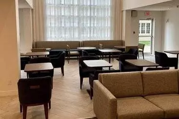 Hotel Staybridge Suites   Calgary Airport, An Ihg