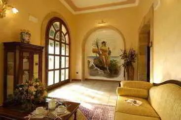 Il Podere Hotel Restaurant