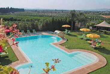 Il Podere Hotel Restaurant