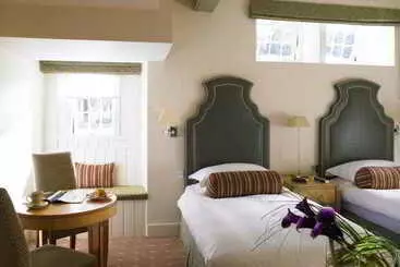 Tracy Park Hotel And Country Club