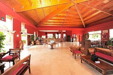 아파트 Oasis Papagayo Sport Resort