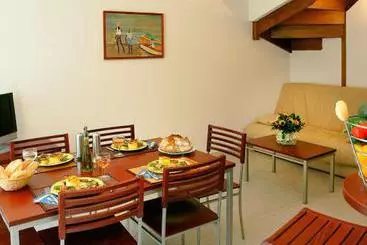 Апарт-отель Adagio Access Marseille Plan-de-Cuques 