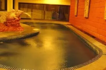 בית מלון כפרי Kata Minta Phuket