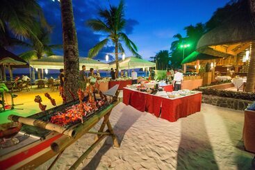 호텔 Fridays Boracay Resort