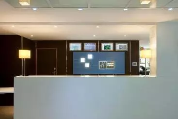 ホテル Holiday Inn Express Paris Canal De La Villette, An Ihg