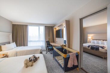 فندق Courtyard By Marriott Paris La Defense West   Colombes