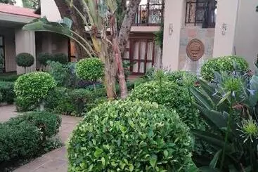 Aamiaismajoitus (B&B) 180 On Anderson Guest House