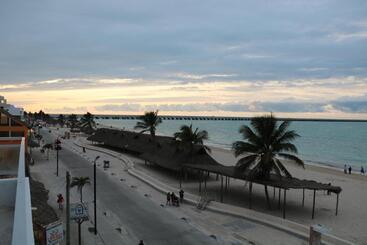 Hotelli Tropical Suites Progreso