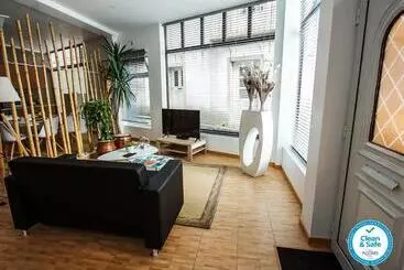 پانسیون Central House