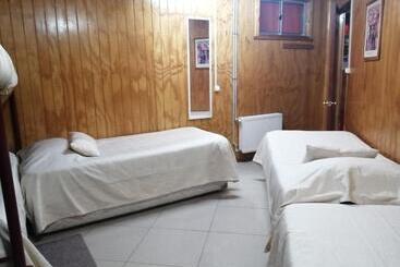 ペンション Hostal Copiapó Puerto Montt