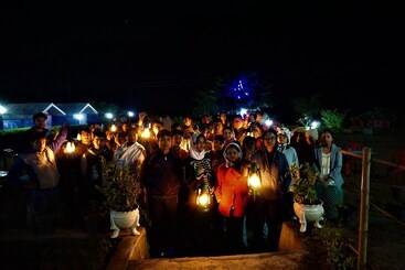 منتجع Corbett Hunters