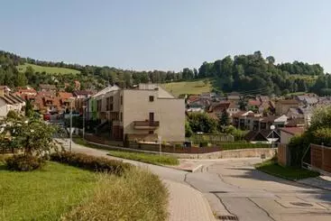 Aamiaismajoitus (B&B) Element