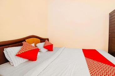 Hotel Steze Guest House Syariah Redpartner