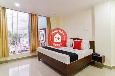 호텔 Capital O 49041  Shri Balaji Residency