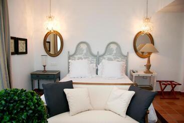 B Bou Hotel Cortijo Bravo