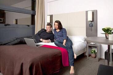 מלון דירות Séjours & Affaires Lille Europe