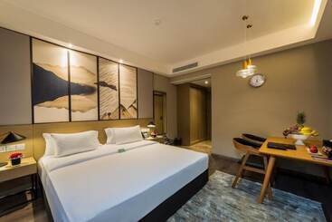 Отель Boudl Al Corniche