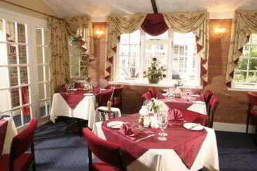 בית מלון כפרי The Gables