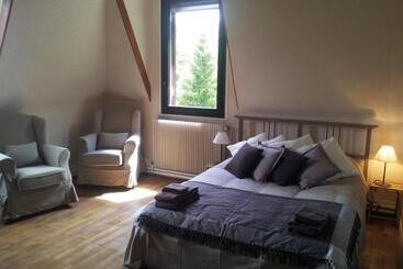 住宿加早餐  Le Château Des Arènes